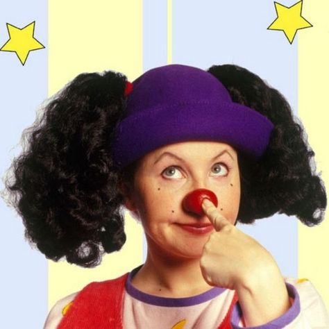 THE BIG COMFY COUCH Loonette The Clown, The Big Comfy Couch, Fun Music, Comfy Couch, The Clown, Cosplay Outfits, Fitness Training, My Eyes, Couch