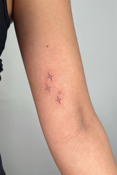 35 Small Tattoos With Meanings for Women - Flymeso Blog Ephemeral Tattoo, Small Star Tattoos, Monster Tattoo, Small Girly Tattoos, Small Pretty Tattoos, Petite Tattoos, Small Arm Tattoos, Small Hand Tattoos, Classy Tattoos