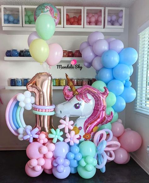 Unicorn Balloons Bouquets, Mini Balloon Bouquet Ideas, Unicorn Balloon Bouquet, Unicorn Balloon Ideas, Unicorn Balloon Garland, Mini Balloon Garland, Unicorn Party Balloons, Unicorn Academy, Unicorn Balloons