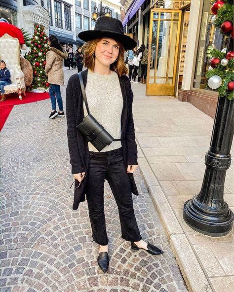 senreve belt bags: aria vs coda, discount code, ellemulenos, la blogger, los angeles, lments of style Aria Belt Bag, Senreve Aria Bag, How To Wear A Belt Bag, Leather Belt Bag Outfit, Rancher Hat Outfits, Hat Outfit Winter, Madrid Outfits, Belt Bag Outfit, Madewell Black Jeans