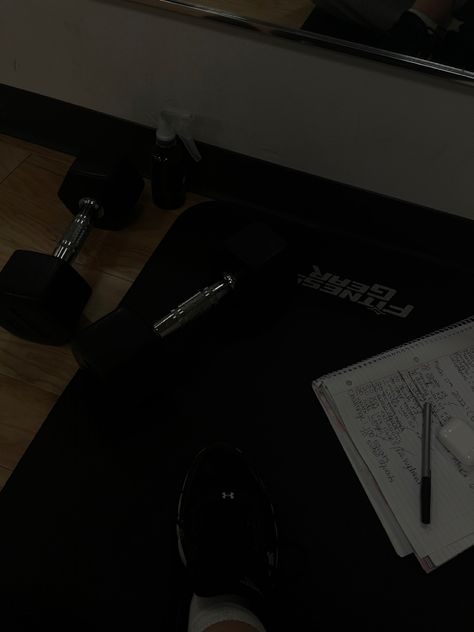 Work Out Dark Aesthetic, Workout Aesthetic Black And White, Vision Board Pictures Dark, Fitness Aesthetic Dark, Workout Dark Aesthetic, Pilates Dark Aesthetic, Dark Yoga Aesthetic, Dark Wellness Aesthetic, Dark Academia Workout