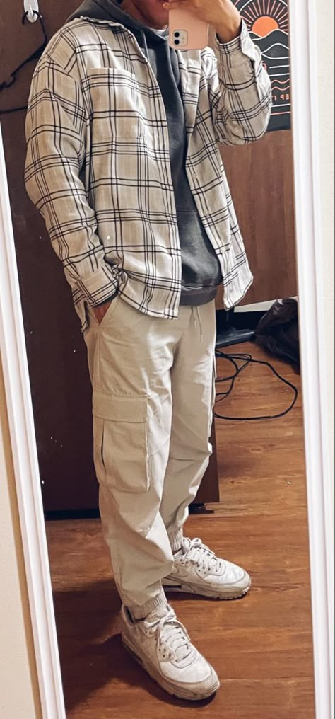 Outfit Inspo Cargo Pants Men, Men Fall Aesthetic Outfit, Flannel Man Aesthetic, Outfits For Men School, Teenage Male Outfits, Guys Fits Fall, Guys Fall Outfits Casual, Men Back To School Outfit, Styles For Guys Outfits