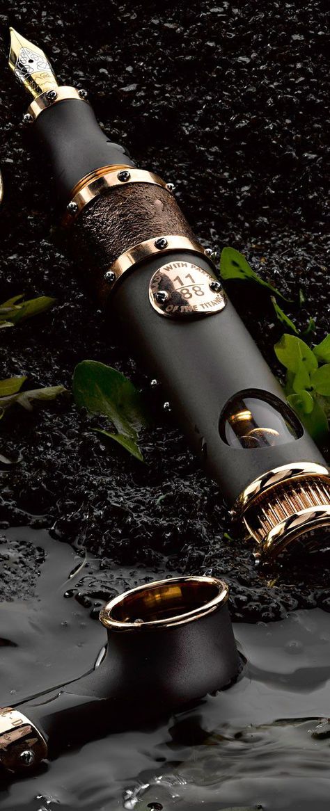 Romain Jerome’s Luxury Fountain Pens Stylo Art, Luxury Pens, Its A Mans World, Dubai City, Fountain Pens, Pen And Paper, Writing Instruments, Titanic, Fountain Pen