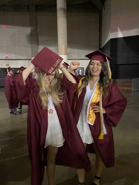 Straight Hair Graduation Cap, Burgundy Cap And Gown Graduation Outfit, Maroon Cap And Gown Graduation Outfit, Graduation Red Cap And Gown, Graduation Hair Styles With Cap, Red Graduation Gown And Cap, Grad Cap Hairstyles Graduation Hair, Red Cap And Gown Graduation Outfit, Maroon Graduation Gown