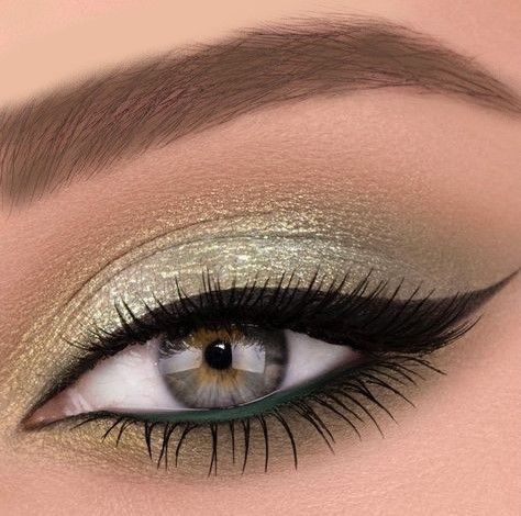 Bride Eye Makeup, Light Eye Makeup, Gold Makeup Looks, Shimmer Eye Makeup, Bridal Eye Makeup, Prom Makeup Looks, Makeup For Hazel Eyes, Eye Makeup Pictures, Best Eye Makeup