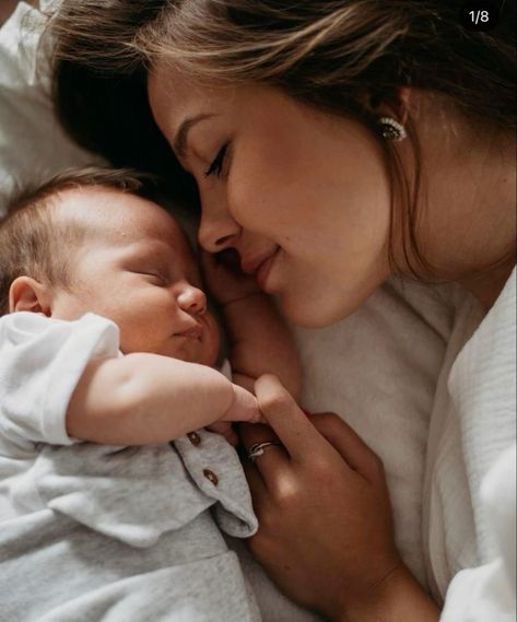 Newborn And Mama Photos, Momma And Newborn Pictures, Mom And Son Photo Ideas Newborns, Mother Son Newborn Pictures, Mother And Son Newborn Pictures, Mommy And Newborn Pictures, Newborn Shoot With Mom, Mother Newborn Photoshoot, Newborn Photoshoot With Mom