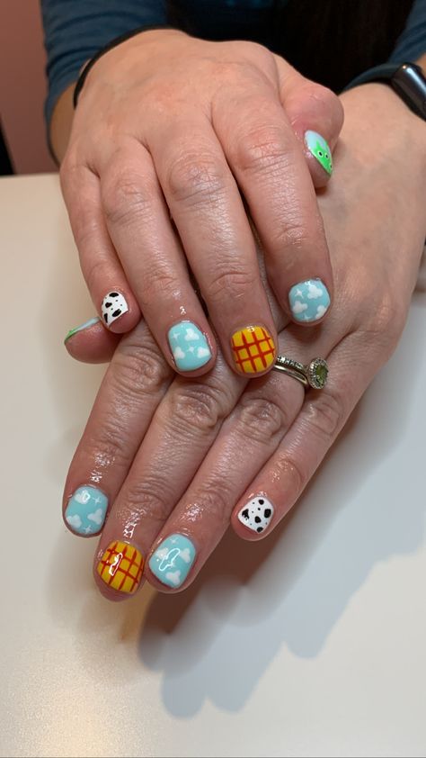 Toy Story Nail Art, Woody And Jessie Costumes, Toy Story Nails, Woody And Jessie, Pink Gel Nails, Disney Trip Planning, Pink Gel, Nail Art Disney, Finger Nails