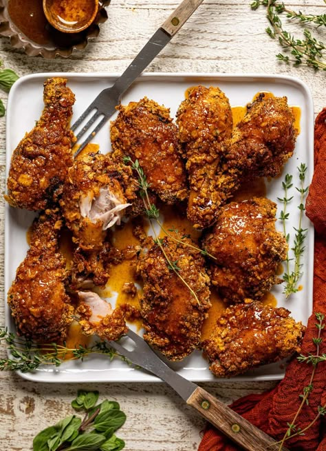 Hot Honey Fried Chicken, Honey Fried Chicken, Tattoo Health, Hot Honey, Bee Tattoo, Sweet Tea, Southern Recipes, Interesting Food Recipes, Food Cravings