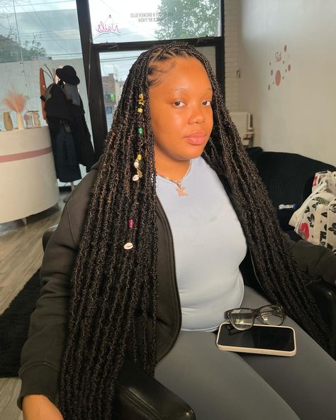 Infinity locs now available for booking + junk loc as a add on 😍 Use code “school” for $20 off soft locs + distressed locs • Book under: Distressed locs; 32” infinity locs + junk loc ⁃ Located in Queens, NY📍 • • - • • • • #invisiblelocsnyc #nychairstylist #softlocsny #knotlessbraidsnyc #distressedlocsnyc #nitalocsny #butterflylocsny #fauxlocsny #locsbynayy #retwistnyc Soft Locs Bun, Infinity Locs, Locs With Curls, Locs Distressed, Distressed Locs, Locs Bun, Soft Locs, Queens Ny, Pretty Braided Hairstyles