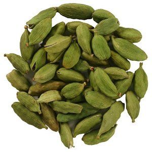 Cardamom Pods Indian Spices List, List Of Spices, Cardamom Pods, Sausage Seasoning, Vegetable Pie, Green Cardamom, Sweet Pastries, Spices And Herbs, Spices And Seasonings