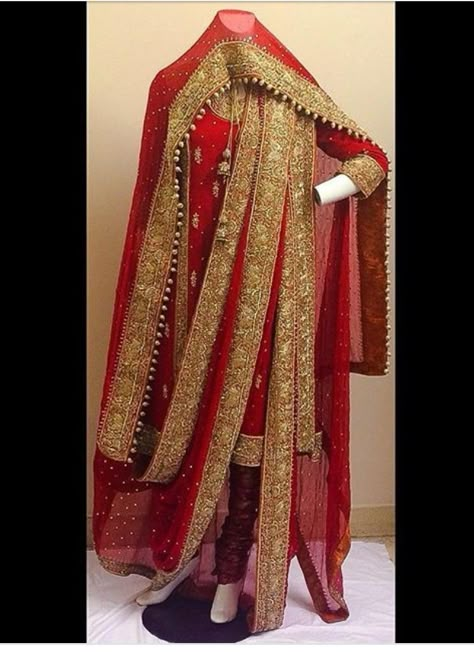 BHOPALI DRESSSSS Khada Dupatta Hyderabadi, Asian Bridal Wear, Bridal Couture Week, Baby Summer Dresses, Pakistani Couture, Hot Clothes, Desi Fashion Casual, Traditional Indian Outfits, Dress Design Patterns