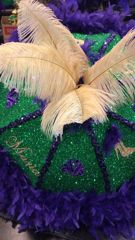 Second line Umbrella Mardi Gras custom made Second Line Umbrella Diy, Mardi Gras Umbrella Ideas Diy, Madi Gras Party, Mardi Gras Umbrella, Mardi Gras Wedding Theme, Second Line Umbrella, Creole Culture, Mardi Gras Diy, Mardi Grad