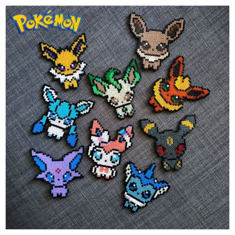 Hama Beads Design Pokemon, Mini Pokemon Perler Bead Patterns, Pokemon Hama Beads Pattern, Hama Beads Patterns Pokemon, Patrones Hama Beads Ideas, Pikachu Hama Beads, Hama Bead Designs, Pikachu Beads, Perler Beads Pokemon