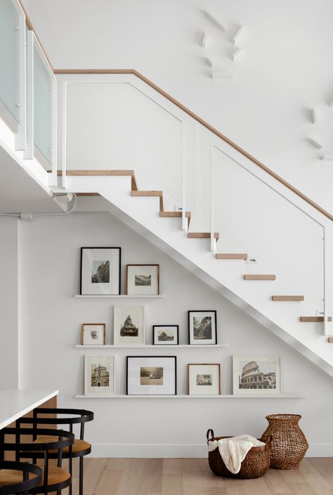 Make Life Beautiful with Laura Hodges - Studio McGee تحت الدرج, Staircase Wall, Entrance Foyer, Loft Design, Industrial Loft, Design Del Prodotto, Under Stairs, World Of Interiors, Staircase Design