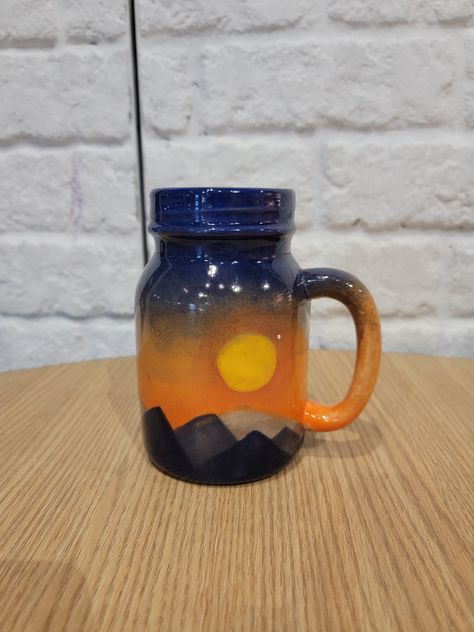 Painting On Jar, Sunset Mug, Pottery Painting Ideas, Paint Your Own Pottery, Mug Ideas, Sunset Landscape, Sunset Painting, Bottle Art, Mason Jar Mug