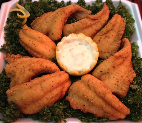 Fried Catfish Recipe Frying Catfish, Fried Catfish Recipe, Fried Catfish Recipes, Catfish Recipe, Catfish Recipes, Seafood Dish Recipes, Fried Catfish, Fried Fish Recipes, Grilled Seafood