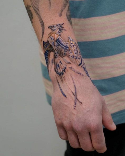 Wrist Phoenix Tattoo, Small Tattoo Cover Up Ideas Wrist, Kintsugi Tattoo, Phoenix Tattoo For Men, Phoenix Tattoo Feminine, Small Phoenix Tattoos, Phoenix Tattoo Design, Tattoo Henna, Wrist Tattoos For Guys