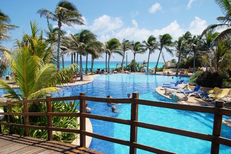 Grand Oasis Cancun - All Inclusive, Cancún (6.8/10) | Updated 2021 Prices Grand Oasis Cancun, Last Minute Vacation Deals, Cancun Hotel, Cancun All Inclusive, Quintana Roo Mexico, All Inclusive Vacations, Romantic City, Vacation Deals, Cancun Mexico