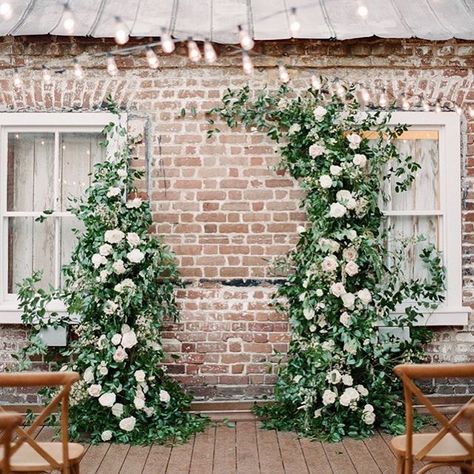 I love a deconstructed floral arch like this one beautifully designed by @thepurplemagnolia for Haley and Alex’s Upstairs at Midtown ceremony. There’s something so perfect about the imperfect. Don’t you agree? | Photo by Julie Livingston Photography Purple Magnolia, Wedding Altars, Modern Minimalist Wedding, Photography Flowers, Ceremony Inspiration, Ceremony Arch, Ceremony Flowers, Floral Arch, Coast Wedding