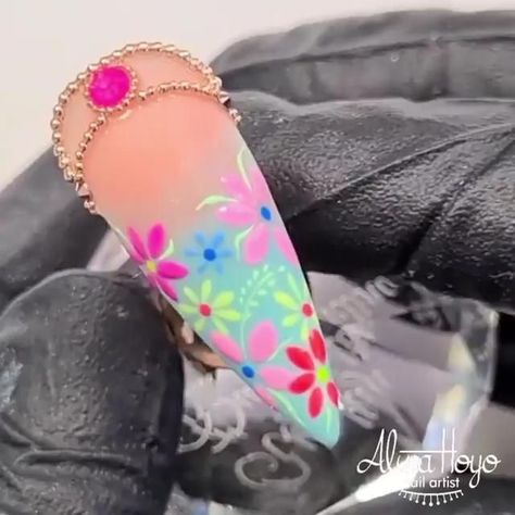 Nails Art Flowers, Nailart Tutorial, Nail Academy, Foil Nail Art, Art Deco Nails, Rose Nail Art, Stiletto Nails Designs, Nail Art Designs Diy, Pretty Nail Art Designs