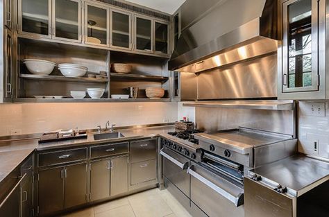 Catering Kitchen Design, Bbq Business, Caterers Kitchen, Mobile Bakery, Kitchen Cabinets Backsplash, Kitchen Steel, Kitchen Coffee Station, Dirty Kitchen Design, Wet Kitchen