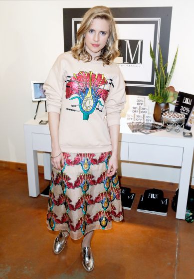 “Babylon” star Brit Marling makes for one beautiful botany lesson in this Christopher Kane ensemble. Skirt And Sweatshirt Outfit, Sweatshirt With Skirt, Sweatshirt And Skirt Outfit, Brit Marling, Swan Dress, Athleisure Trend, Sundance Film Festival, Sundance Film, Sweatshirt Outfit