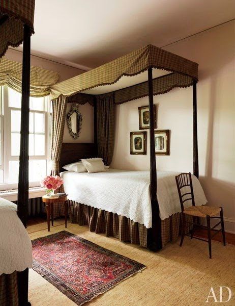 Gray Apartment, Colonial Bedrooms, Primitive Bedroom, Apartment Luxury, Bedroom Furnishings, Four Poster Bed, Tuscan Decorating, Four Poster, Poster Bed