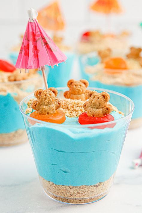 Desserts For Pool Party, Pool Party Food, Jello Dessert, Dessert Places, Jello Desserts, Kid Snacks, Kids Treat, בר מצווה, Summer Snacks