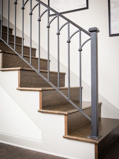 Chip and Joanna Gaines add a helping of Italian flavor to a bland suburban home in an impressive renovation for a California couple. Indoor Stair Railing, درابزين السلم, Stairs Colours, Metal Stair Railing, درج السلم, Wrought Iron Stair Railing, Rustic Stairs, Modern Stair Railing, Metal Handrails