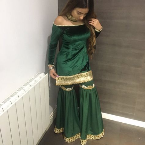 @styledbysimma on Instagram: “Bottle Green Velvet Sharara - Can come with or without velvet shawl *shown on previous post*  Dm/email to order 💕  #sharara #indianfashion…” Dress For Mehndi Function, Dresses For Mehndi Function, Brocade Gharara, Dress For Mehndi, Simple Green Dress, Velvet Sharara, Green Gharara, Trendy Kurtis, Plain Suits