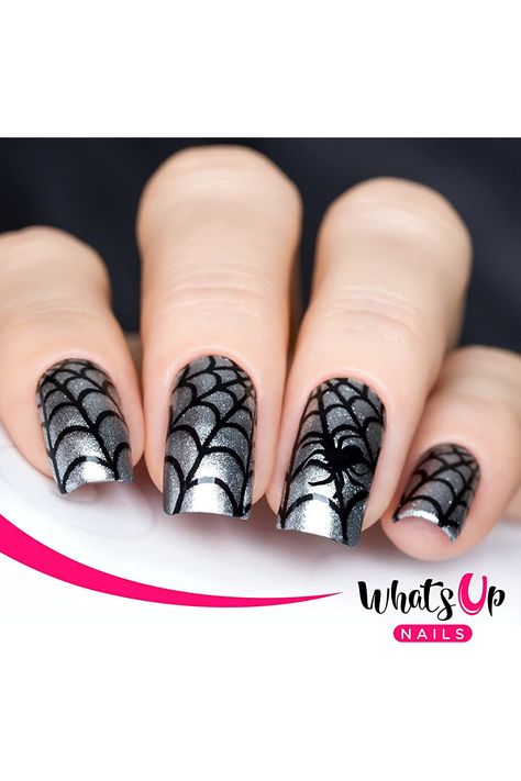 Nails Spider, Fingernail Art, Up Nails, Metallic Nail Polish, Nail Decor, Nail Vinyls, Halloween Classroom, Nice Nails, Nails Halloween