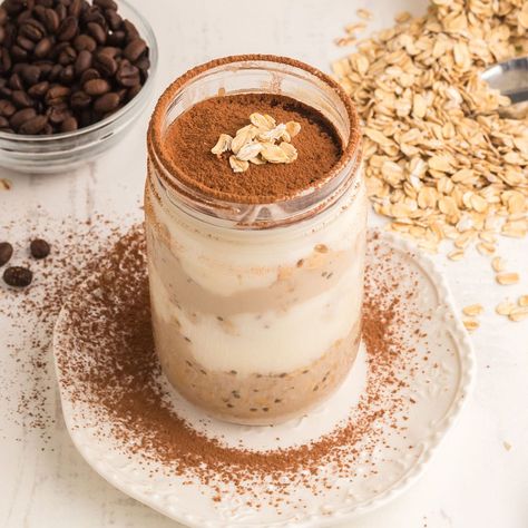 Tiramisu Overnight Oats Tiramisu Overnight Oats, Almond Milk Yogurt, Oat Recipes, Easy Breakfast Recipe, Full Breakfast, Vanilla Greek Yogurt, Filling Breakfast, Oatmeal Chocolate Chip Cookies, Dairy Free Options