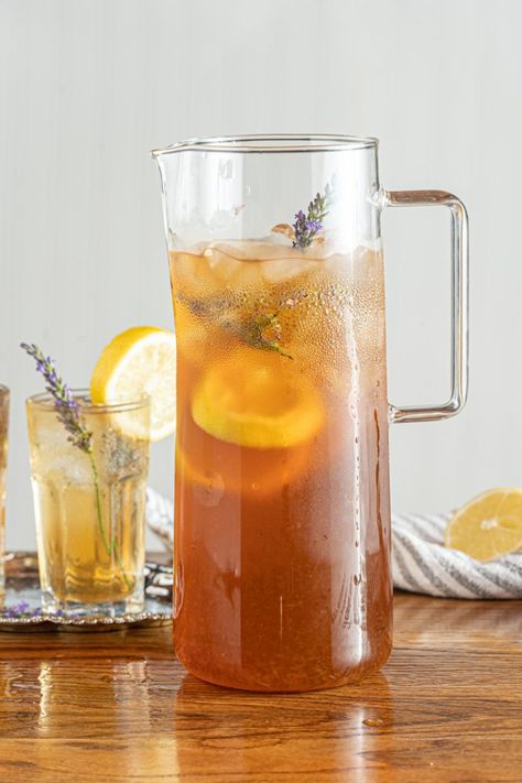 Lemon Iced Tea, Pitcher Drinks, Iced Tea Pitcher, Tea Drink Recipes, Culinary Lavender, Lavender Syrup, Tea Quotes, Alcoholic Beverage, Tea Pitcher