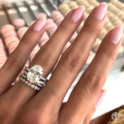 Mark Broumand on Instagram: “Stacking diamonds and macaroons.. . 4.01 H-VS2 Oval 5068-1 . DM us for details . . #markbroumand #diamond #diamondring #weddingrings…” Stunning Rings, Stacked Wedding Rings, Ring Trends, Engagement Ring Diamond Cut, Morganite Engagement, Morganite Engagement Ring, Wedding Ring Designs, Vintage Engagement, Diamond Band