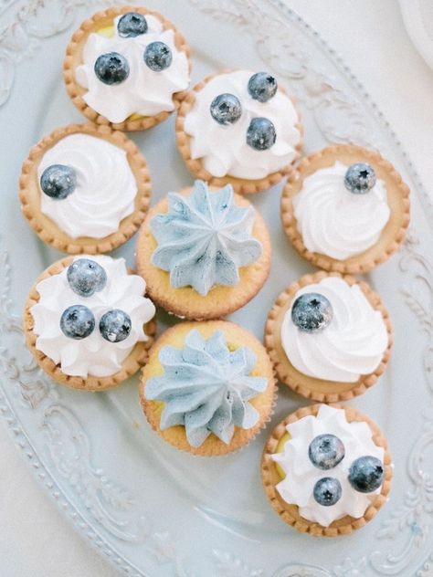 Light Blue Winter Wedding, Petite Desserts, Fruit Paradise, Blue Winter Wedding, Cake Hacks, Berry Berry, Blue Desserts, Something Blue Bridal, Blue Bridal Shower