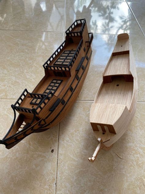 Cardboard Pirate Ship, Pirate Ship Model, Model Sailing Ships, Ship In Bottle, Model Boat Plans, Pirate Boats, Toy Boats, Wood Craft Patterns, Model Ship Building