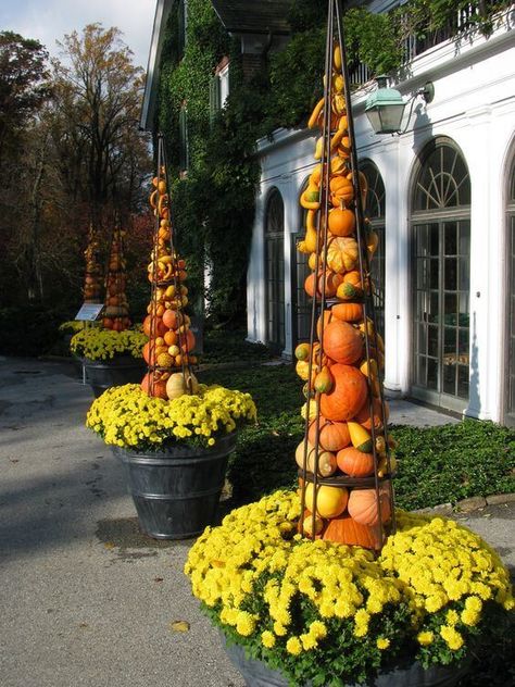 Pumpkin Towers Southern Living Fall Decor, Fall Yard Decor, Fall Yard, Outside Fall Decor, Fall Containers, Pumpkin Display, Fall Planters, Autumn Display, Fall Arrangements