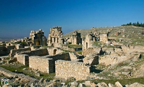 The City of Troy, The Legendary City in Turkey | Move 2 Turkey Troy City Ancient Greece, Troy City, Troy Turkey, Say Mashallah, Ancient Troy, Travel Eastern Europe, Trojan Women, Ancient Civilisation, City Of Troy