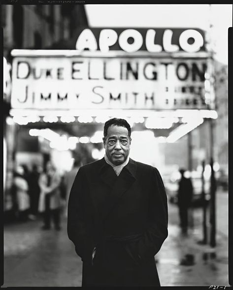 Black, Brown, And Beige | The New Yorker Jimmy Smith, Shiny Happy People, Apollo Theater, Linda Ronstadt, Duke Ellington, Jazz Artists, Richard Avedon, Miles Davis, Jazz Musicians