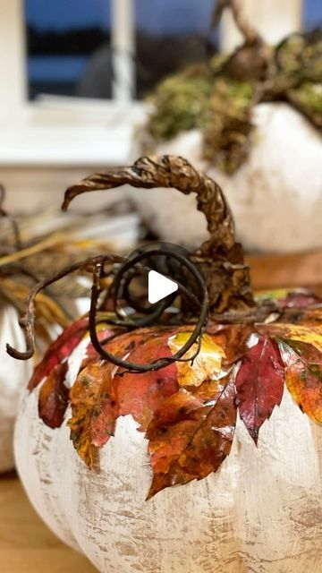 Erin Sowell on Instagram: "Whoops, I did it again…  and I love it and will keep doing it! Making cute pumpkins, that is! 🤭  Transforming paper mache pumpkins into whimsical works of art is such fun. Painting them with a little white chalk paint and adding moss, leaves and feathers creates the sweetest, one of a kind pumpkins for our home each fall.   I love being creative and thinking outside the box when coming up with diy decor and fall is my favorite season to do just that! Bringing the outdoors in and using beautiful fall leaves straight out of our yard is a fun and super inexpensive way to add all those amazing autumn colors to our home. Moss and feathers are also a few of my favorites to use for the season and I love adding them in wherever I can. As you can see, I even added more r Thanksgiving Paper Mache Crafts, Paper Mache Pumpkins Diy How To Make, Painted Paper Mache Pumpkins, Painting Paper Mache Pumpkins, How To Decoupage A Pumpkin, Decorate With Pinecones, Decopauge On Pumpkins, Decorating Paper Mache Pumpkins, Handmade Pumpkins Diy