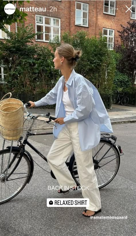 Copenhagen Street Style Summer 2024, Copenhagen Style Spring 2024, Scandinavian Fashion Summer 2024, Linen Pants Street Style, Copenhagen Style Summer 2024, Swedish Fashion Women, Copenhagen Summer Style, Copenhagen Summer Outfits, Copenhagen Street Style Summer