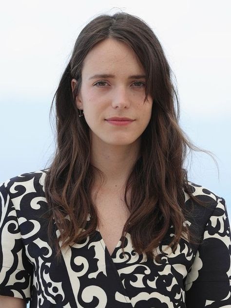 Stacey Martin, European Actresses, Stacy Martin, Wife Material, Female Head, Style Aesthetic, Simple Beauty, Florence Italy, Cannes Film Festival