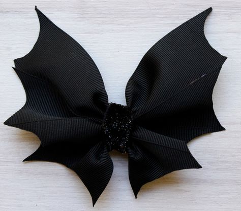 Sculpted Hair, Bat Bow, Halloween Hair Bows, Christmas Bow, Halloween Hair, Hair Stuff, Christmas Bows, Bat Wings, Nightmare Before