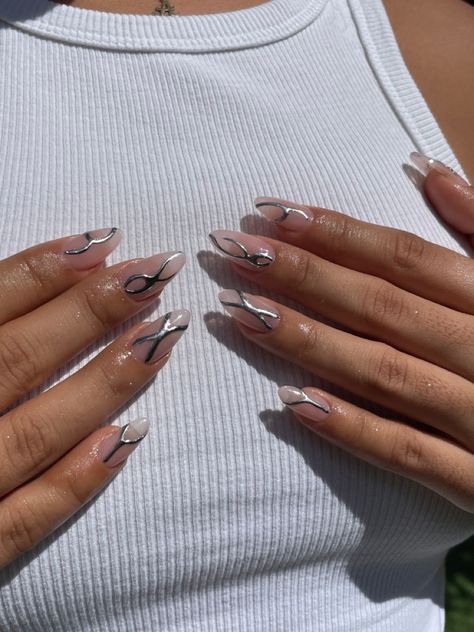 Nail With Silver Line, Nails November 2023, Chrome Line Nails, Silver Line Nails, Nails With Silver Lines, Nails Soft Gel, Sheer Nails, Silver Nail Art, Retro Nails