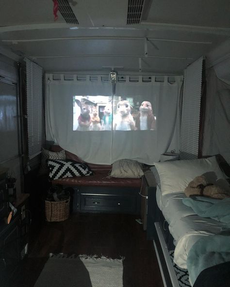 Projector On Curtain, Curtains Diy, Film Projector, Watching A Movie, Apartment Vibes, Old Apartments, Dorm Ideas, Projector Screen, Flagstaff