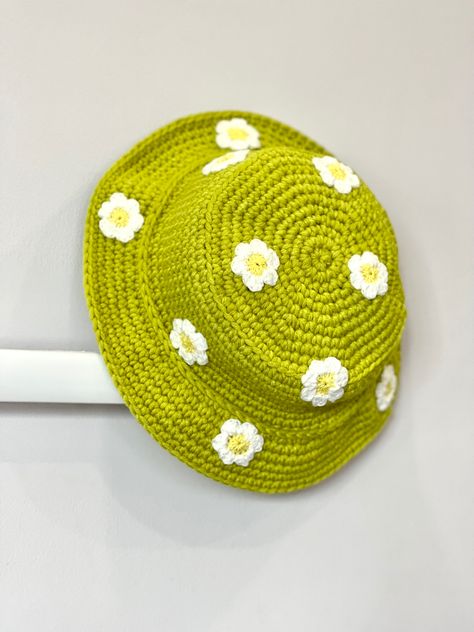 Crochet bucket hat
Daisy bucket hat
Hat
Ootd 2022 Crochet Coachella, Daisy Bucket Hat, Bucket Hat Crochet, Cap Ideas, Hat Beret, Crochet Cap, Hat Crochet, Craft Business, Crochet Hat