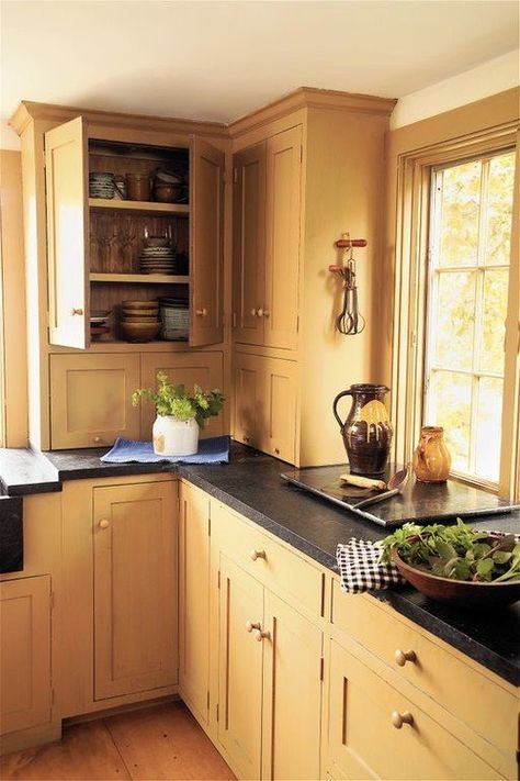 Colonial Kitchens, Historic Kitchen, Countertop Choices, Yellow Cabinets, Colonial Kitchen, Colonial Homes, American Kitchen, Primitive Colonial, Country Kitchens