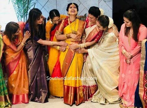 Seemantham Saree, Seemantham Photos, Seemantham Saree Ideas, Indian Maternity Photos, Sneha Prasanna, Actress Sneha, Indian Maternity, Baby Bump Photoshoot, Indian Baby Showers