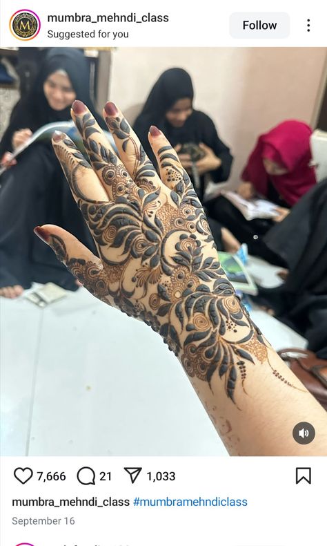 Bridel Mehandi Full Hand Easy, Mahendiii Design Back Hand, Mehandi Designs Dubai, Arbi Design Mehndi, Simple Dubai Mehndi Designs, Khafif Mehndi Designs New Back Hand, Dubai Mehendi Designs Back Hand, Arebian Mehandi Designs, Mehndi Designs Khafif