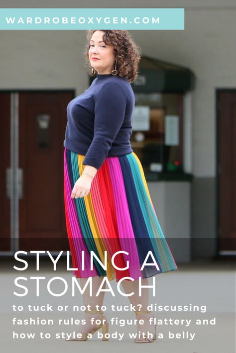 tips for styling a belly and if and how to tuck in tops when you have a stomach Style Faux Leather Leggings, Apple Shape Outfits, Flattering Outfits, Look Plus Size, Curvy Fashionista, Uniform Fashion, Plus Size Summer, Plus Size Fashion For Women, Plus Size Skirts